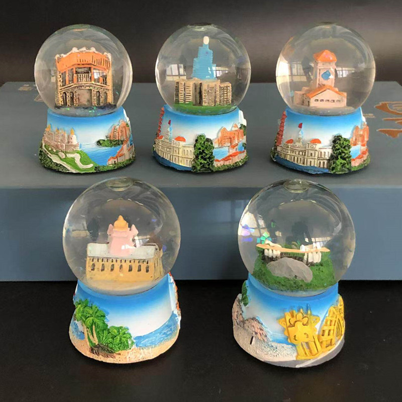 Exquisite Vietnamese Regional  - Snow Globe Musical ulasan dan harga